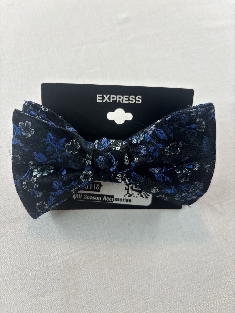 NWT Express Men`s 100% Silk Bow Tie New $39 Adjustable Ships Fast